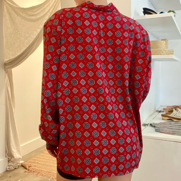 Alfred Dunner Womens red Patterned Button up Blouse Size 18W - Picture 2 of 2